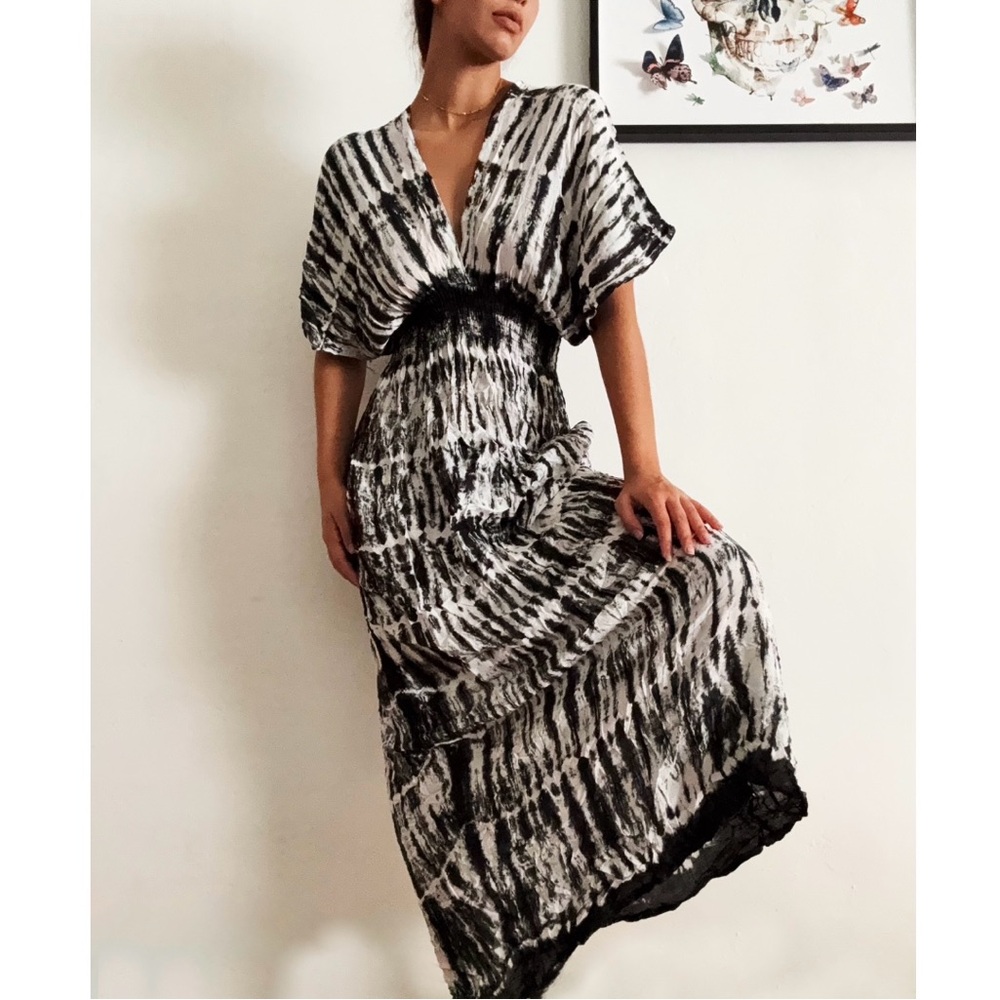 Black and White Tie-Dye Maxi Dress 🥀